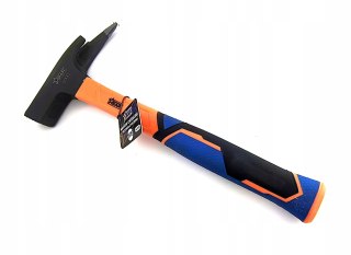 Młotek ciesielski 600g z trzonem z włókna antypoślizgowy STAR 04-202